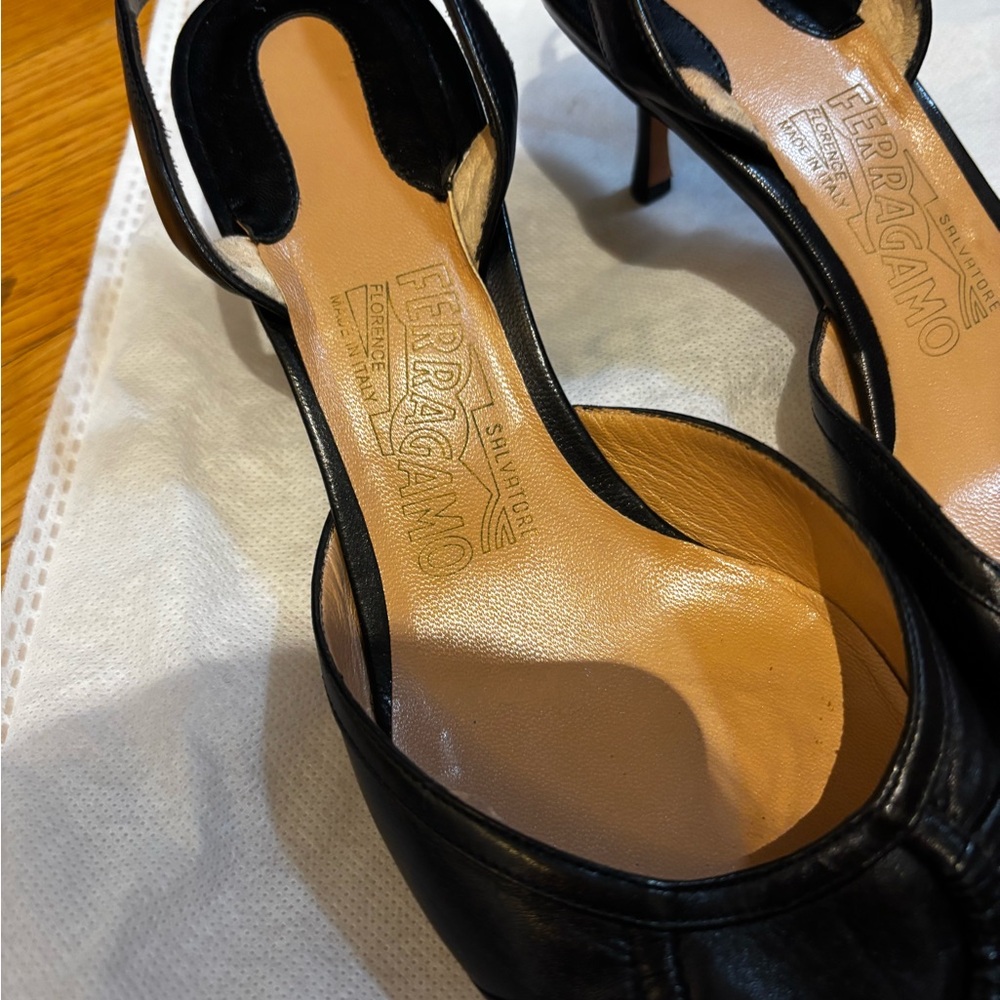 Salvatore Ferragamo Black Pointed-Toe Slingback Heels - Picture 2 of 4